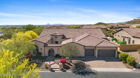 2304 N STEELE Circle, Mesa, AZ 85207