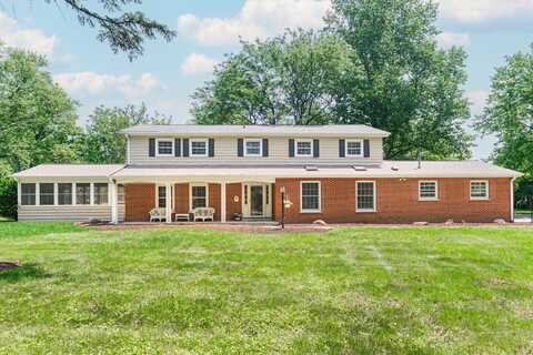 2S739 Nelson Lake Road, Batavia, IL 60510