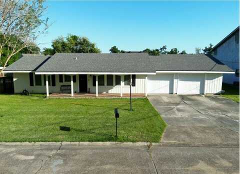 710 Highland Dr, Houma, LA 70364