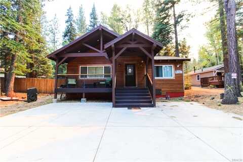 42707 Cedar Avenue, Big Bear Lake, CA 92315