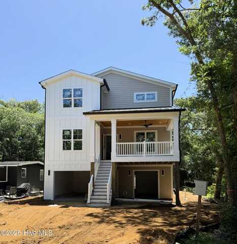 108 SE 75th Street, Oak Island, NC 28465