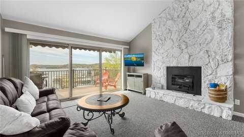 70 Robinwood Lane, Lake Ozark, MO 65049