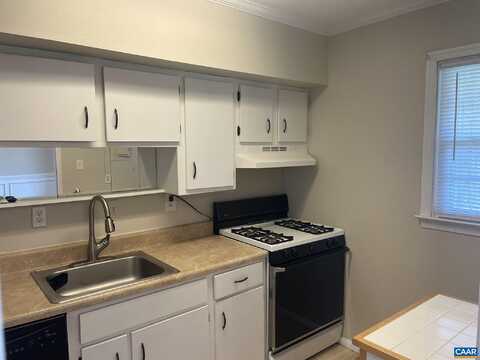 157 HESSIAN HILLS WAY, CHARLOTTESVILLE, VA 22901
