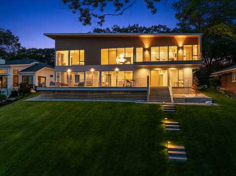 602 LAWN AVENUE, HOLLAND, MI 49424
