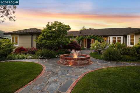 35 Overhill Rd, Orinda, CA 94563