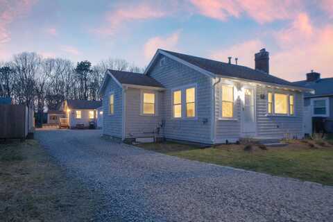 121 Seaview Avenue, South Yarmouth, MA 02664