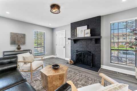 5295 Brandy Oaks Lane, Columbus, OH 43220