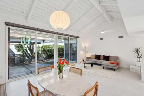 2467 W Miramonte Circle, Palm Springs, CA 92264