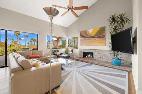 48628 Sundrop Court, Palm Desert, CA 92260