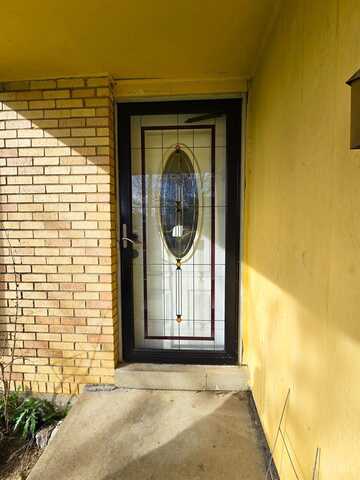 932 Glasgow Drive, Forest Park, OH 45240