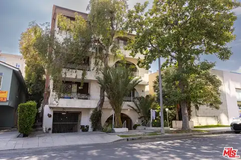 1209 Amherst Ave, Los Angeles, CA 90025