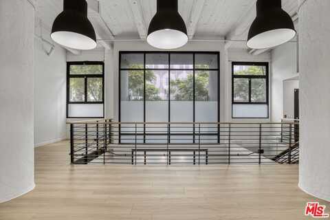 330 W 11th St, Los Angeles, CA 90015