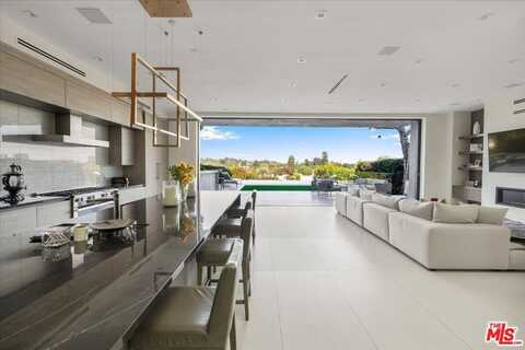 12311 11th Helena Dr, Los Angeles, CA 90049