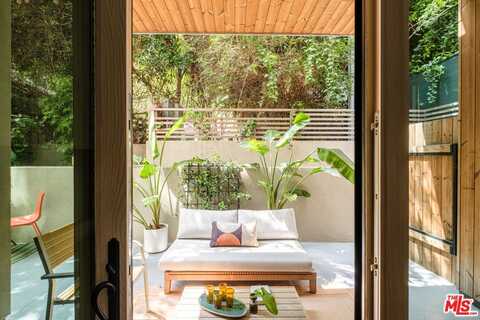 1041 N Spaulding Ave, West Hollywood, CA 90046