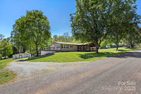 2942 Denwood Drive, Claremont, NC 28610