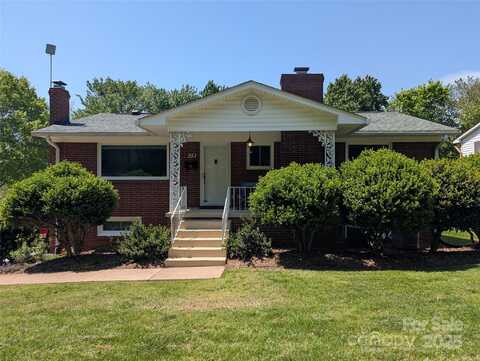 351 Glenwood Drive, Mooresville, NC 28115