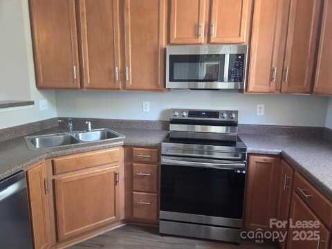 112 Town Center Drive, Mooresville, NC 28117