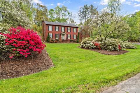 102 Parkland Street, Morganton, NC 28655