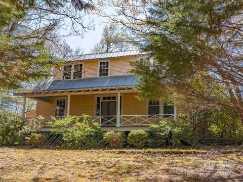 443 Shand Street, Saluda, NC 28773