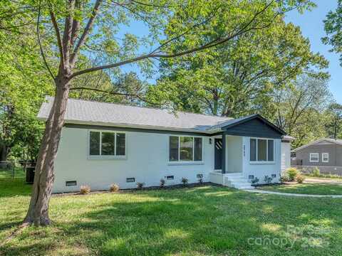 2717 Springway Drive, Charlotte, NC 28205