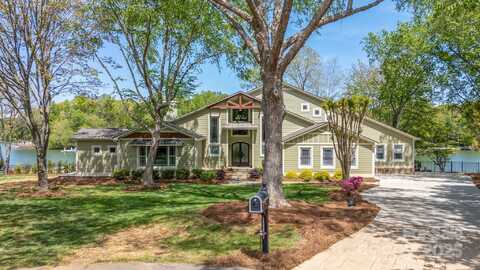 19528 Mary Ardrey Circle, Cornelius, NC 28031