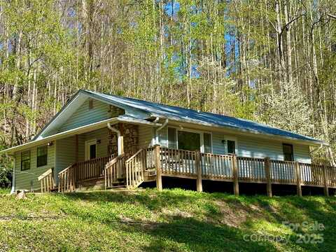 5381 State HWY 197 S unit: 3, Burnsville, NC 28714