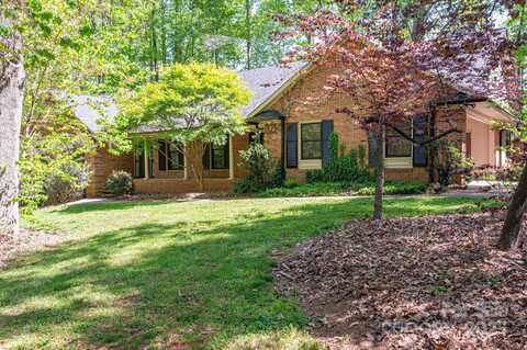 1058 General Hoke Drive, Lincolnton, NC 28092