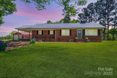 3340 Wrenwood Drive, Newton, NC 28658