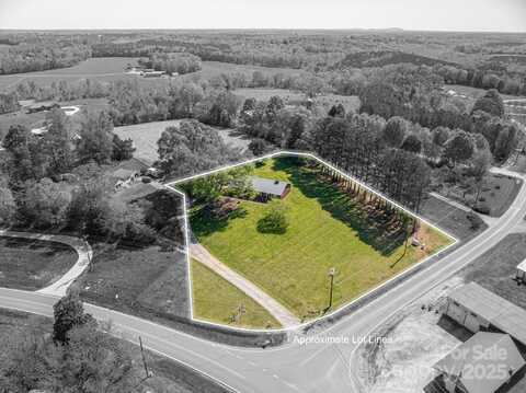 3340 Wrenwood Drive, Newton, NC 28658