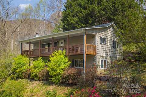 1429 Country Club Drive, Maggie Valley, NC 28751