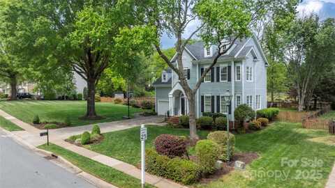8517 Sandowne Lane, Huntersville, NC 28078