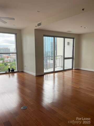 333 W Trade Street unit: 1602, Charlotte, NC 28202