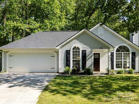 7731 Ivy Hollow Drive, Charlotte, NC 28227