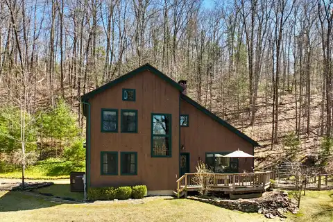 42 Dark Entry Road South, Cornwall, CT 06754