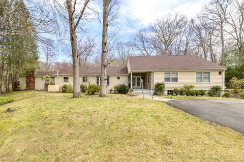 8 Dundee Road, Stamford, CT 06903