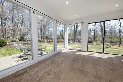 170 Barker Hill Drive, Guilford, CT 06437