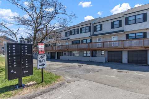 11 Tuttle Street, Stamford, CT 06902