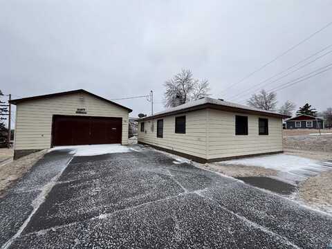 16 Carter Ln, Silver Bay, MN 55614