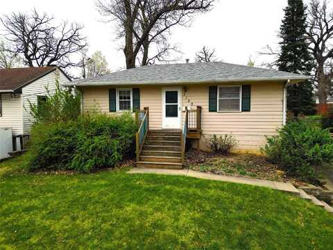 3100 Seneca Avenue, Des Moines, IA 50310