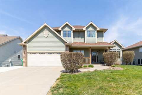 2680 Lexington Drive, Norwalk, IA 50211