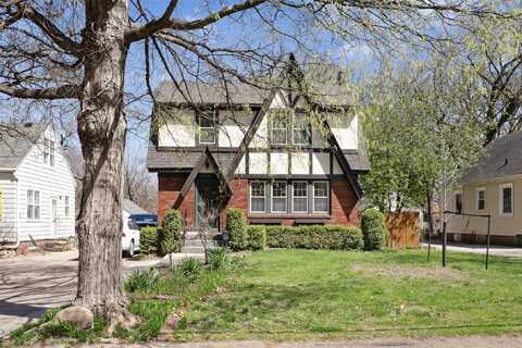 2321 34th Street, Des Moines, IA 50310