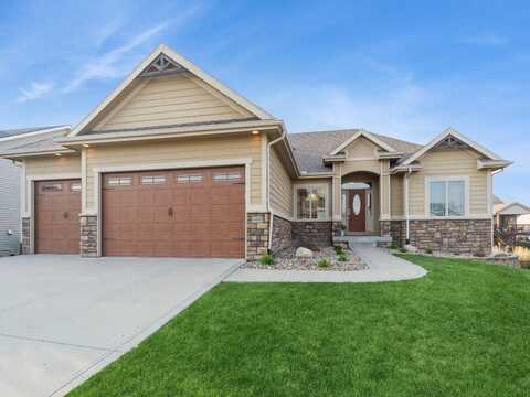 16035 Northpark Drive, Urbandale, IA 50323