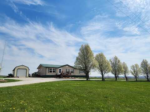 21393 415th Street, Chariton, IA 50049