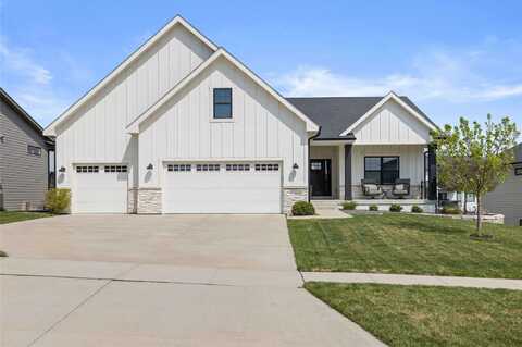 10123 Queensland Road, West Des Moines, IA 50266