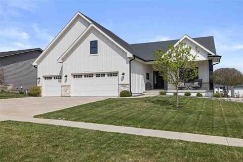 10123 Queensland Road, West Des Moines, IA 50266