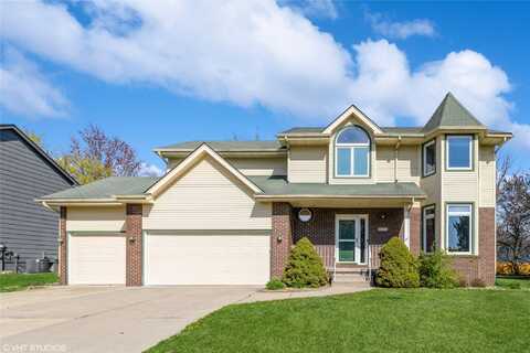 1017 58th Street, West Des Moines, IA 50266
