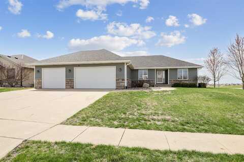1034 Lake Shore Drive SE, Altoona, IA 50009