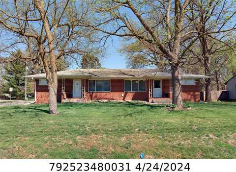 7217 Douglas Avenue, Urbandale, IA 50322