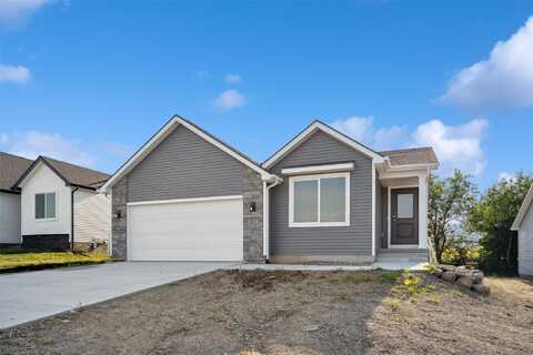 453 Napoli Avenue, West Des Moines, IA 50266