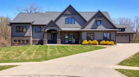 10508 NW 74th Place, Johnston, IA 50131